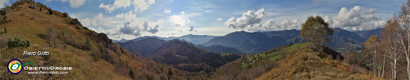 46 Vista panoramica sc endendo dal Monte Gioco alla Forcella di Spettino.jpg